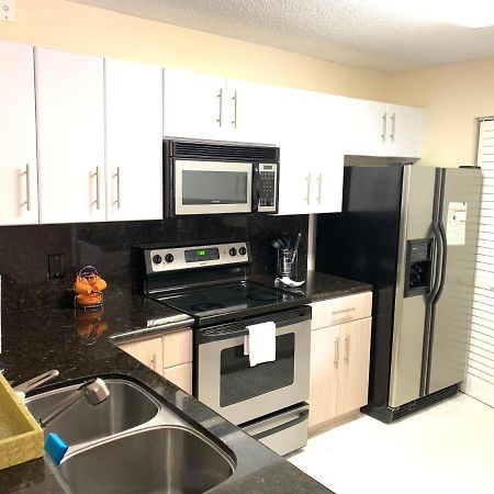 Renovated 2/2 Unit At Yacht Club/Aventura Apartment Exterior foto